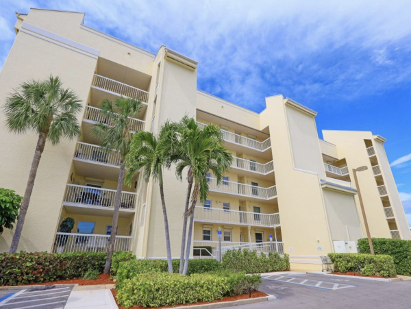 Marco Island Vacation Rental Beach Across the Street